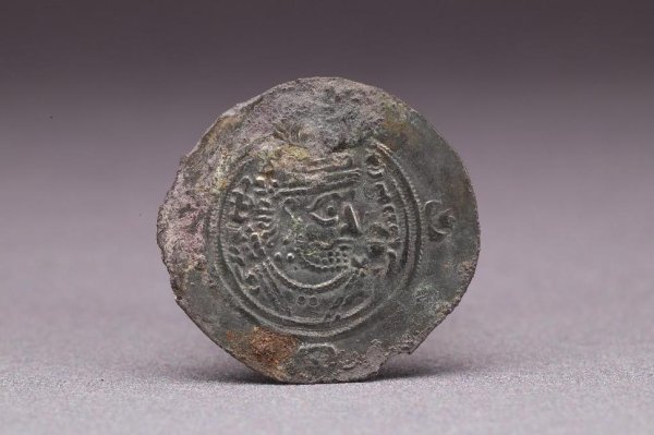 尊龙凯时下载 西安一唐墓出土多枚萨珊银币